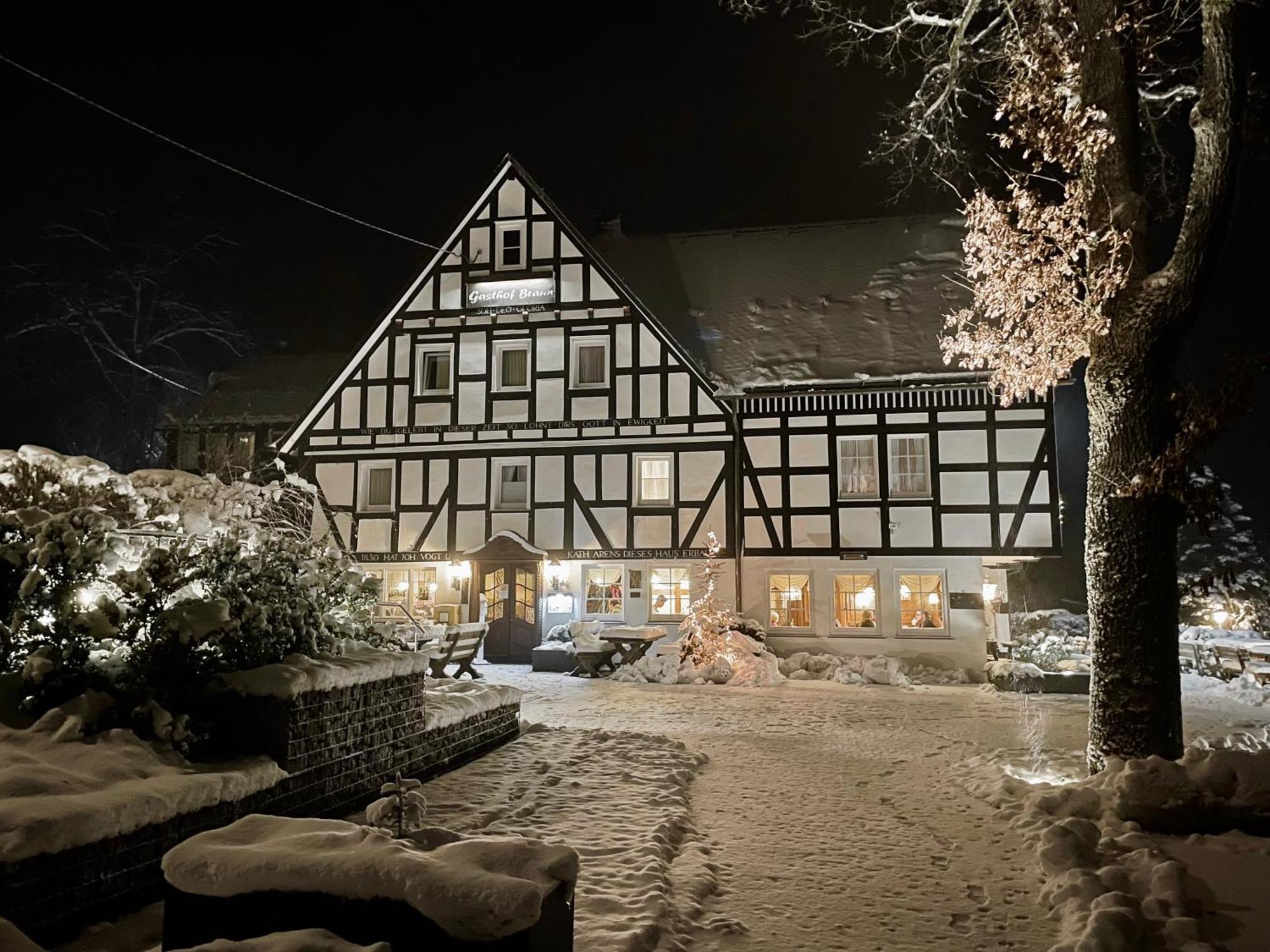 Gasthof Braun Hotel Schmallenberg Buitenkant foto